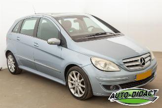 Mercedes B-klasse 200 Automaat Pano Airco picture 2