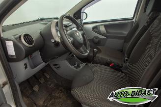 Toyota Aygo 1.0-12V Airco Comfort Navigator picture 20