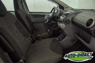 Toyota Aygo 1.0-12V Airco Comfort Navigator picture 15