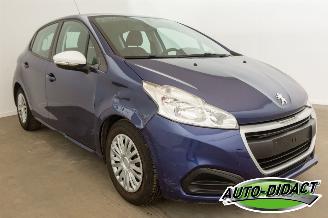 Peugeot 208 1.2 Airco 109.376 km Like picture 2