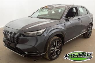 Damaged car Honda Hr-v 1.5 e:HEV Automaat Airco Camera 2024/3