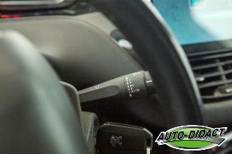 Peugeot 208 1.4 VTi Envy Clima picture 14