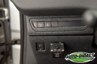 Peugeot 208 1.4 VTi Envy Clima picture 12