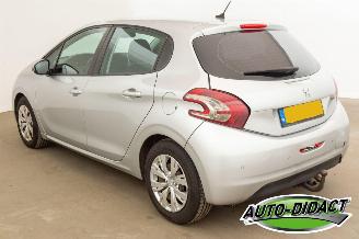 Peugeot 208 1.4 VTi Envy Clima picture 3