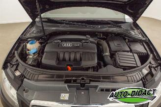 Audi A3 1.6 Ambiente Navi Clima picture 38