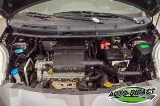 Toyota Yaris 1.3 VVTi Automaat Airco Sol MMT picture 27