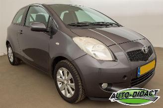 Toyota Yaris 1.3 VVTi Automaat Airco Sol MMT picture 2