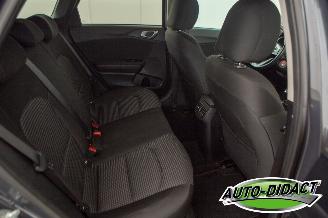 Kia Ceed 1.0 T-GDi 93.811 km Clima Camera picture 23