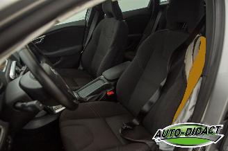 Volvo V-40 2.0 D2 Navi Clima picture 25