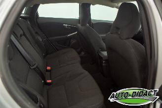 Volvo V-40 2.0 D2 Navi Clima picture 21