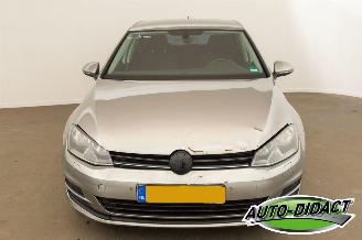 Volkswagen Golf 1.6 TDI Highline Clima Navi picture 35