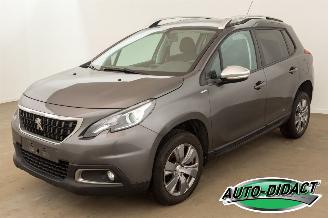 Voiture accidenté Peugeot 2008 1.2 Access Airco 2018/5