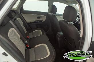 Kia Cee d 1.6 GDI Clima Navi Camera picture 23