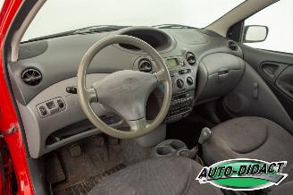 Toyota Yaris 1.0-16V VVT-i Terra picture 17