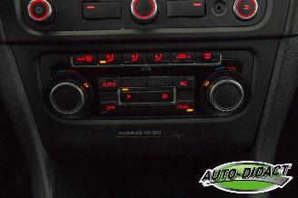 Volkswagen Golf 1.6 TDI BlueMotion Leder Navi picture 8