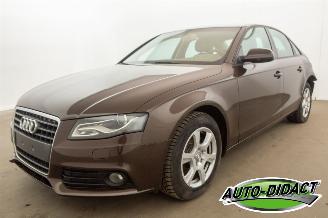 krockskadad bil auto Audi A4 2.0 TDI Automaat Navi Leder Attraction 2011/8