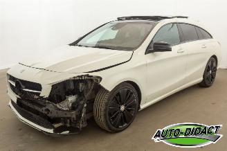 Voiture accidenté Mercedes Cla-klasse 180 Shooting Brake Automaat Pano Leder Navi 2017/1