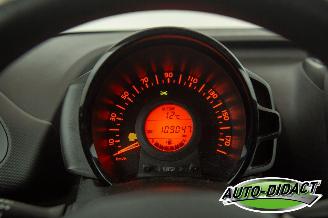 Toyota Aygo 1.0 VVT-i 109.047 km NAP Airco x-fun picture 6