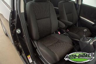 Toyota Verso 1.8 VVT-i Sol Clima picture 19