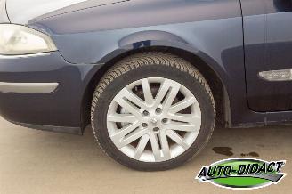 Renault Laguna 2.0-16V Clima Navi Tech Line picture 31