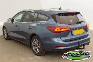 Ford Focus 1.0 EcoBoost Hybrid Automaat 29.741 km NAP NaviTitanium picture 3