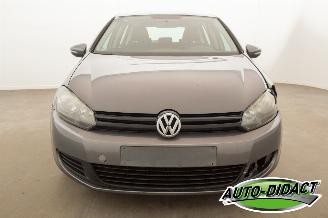 Volkswagen Golf 1.6 TDI BlueMotion Clima picture 31