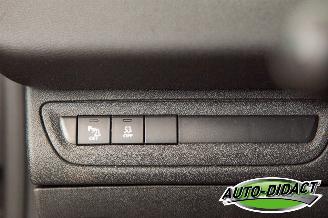 Peugeot 208 1.2 VTi Clima Navi Envy picture 14