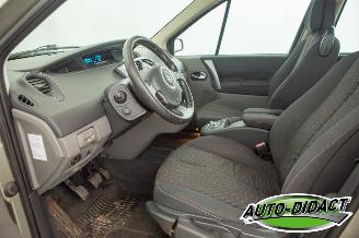 Renault Grand-scenic 2.0-16V Navi Clima 7p. Tech Line picture 28