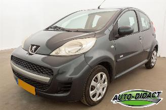  Peugeot 107 1.0-12V Airco Millesim 2011/2
