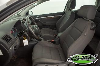 Volkswagen Golf 2.0 FSI Clima Sportline picture 19