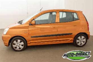 Kia Picanto 1.0 LXE X-tra picture 31