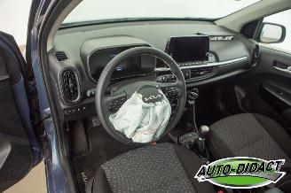 Kia Picanto 1.0 DPI Digi Dash Navi Camera Airco DynamicLine picture 25