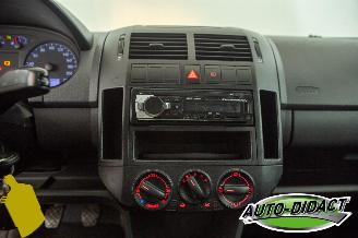 Volkswagen Polo 1.4-16V Airco picture 9