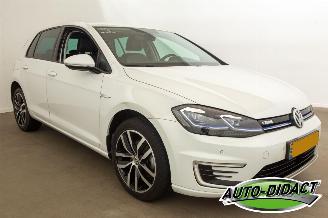 Volkswagen e-Golf 36 kWh Automaat Leder Clima picture 2