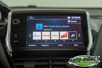 Peugeot 2008 1.2 Access Clima Navi picture 8