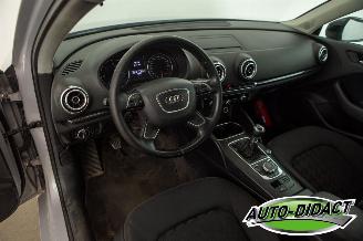 Audi A3 1.6 TDI Clima Navi Attraction picture 27