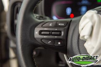 Kia Picanto 1.0 Digi Dash Navi Camera Airco picture 15