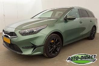 škoda osobní automobily Kia Ceed 1.5 T-GDi Automaat Motorschade MHEV DynamicPlusLine 2023/2