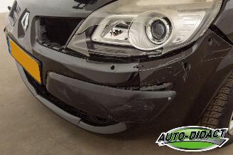 Renault Scenic 1.6-16V Tech Line Clima Navi picture 31