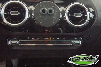 Mercedes B-klasse 200d Automaat Clima Camera MOTORSCHADE picture 10