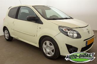 Renault Twingo 1.2-16V Airco Dynamique picture 2
