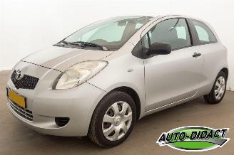 Schadeauto Toyota Yaris 1.0 VVTi Airco 2008/4