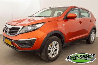 Vaurioauto  passenger cars Kia Sportage 2.0 120 KW  Airco X-tra 2010/9