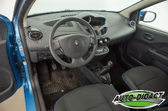 Renault Twingo 1.2 16V Airco 51.469 km NAP Collection picture 23