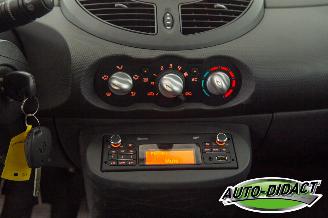 Renault Twingo 1.2 16V Airco 51.469 km NAP Collection picture 9