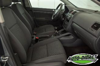 Volkswagen Golf 1.9 TDI Airco picture 16