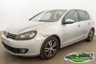 krockskadad bil auto Volkswagen Golf 1.6 TDI Clima Navi BlueMotion 2011/9