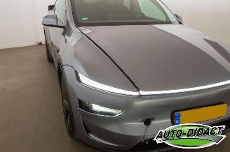 Tesla Model Y Premium 75 kWh Long Range AWD verrijdbaar picture 31