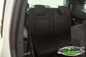 Dacia Lodgy 1.3 TCe Comfort 7p. Motorschade picture 20