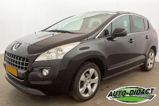 Voiture accidenté Peugeot 3008 1.6 VTi Clima Pano Première 2010/9